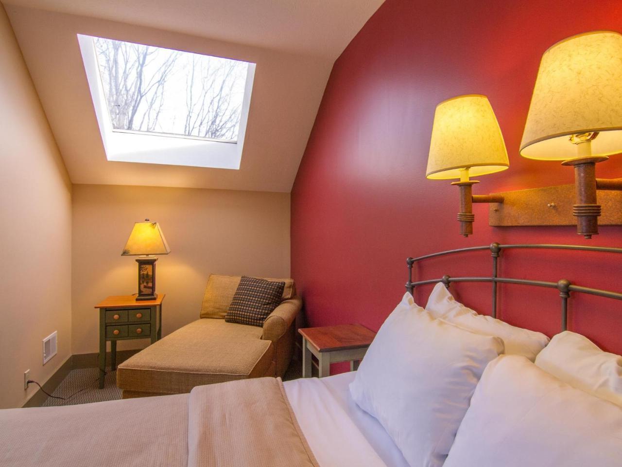 Spacious 2 Bed Condo At Crystal Mountain Resort Thompsonville Eksteriør billede
